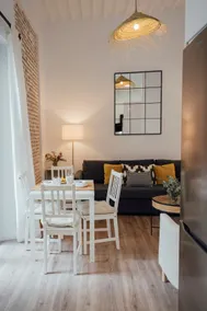 One&Lux Puñonrostro Bright Minimalist Central Home - Image 2