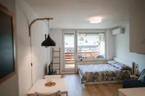 @ sunny balcony ☀☀☀ cozy modern studio ♥♥♥ - Image 3