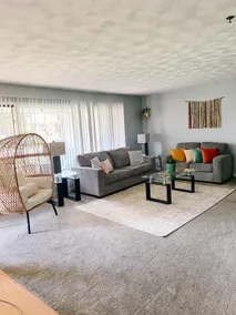 Spacious 4 BR 2 Bath. Pet Friendly, Family Home. - Image 2