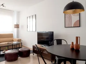 A duplex chillout penthouse, parking, and a pool bonus - Image 4