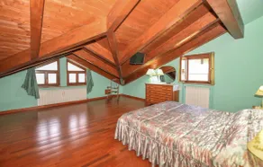 Full home in terraced villa - Image 3