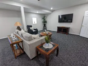 SeaEscape Cottage- Close to UD - Image 4
