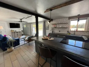 Mid Century Bungalow with a hot tub -15 miles to the heart of Traverse City - Image 2