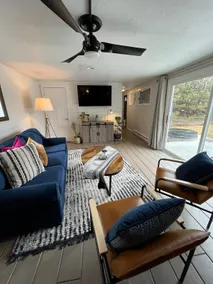 Mid Century Bungalow with a hot tub -15 miles to the heart of Traverse City - Image 5