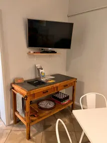 ‘Western Tiers’ apartment in heritage building - Image 5
