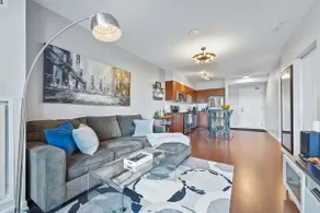 Central condo in heart of Liberty Village +parking - Image 4