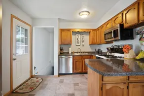 👨‍👩‍👦‍👦 Family Getaway 2BR/2BA w/ Sauna+Air Hockey+Bar - Image 2