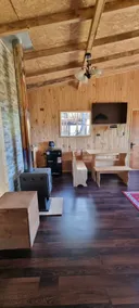 Cabin with a tub - Image 4