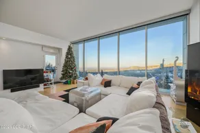 Chic Retreat w/ Incredible Views + Hot Tub | 3BR - Image 2