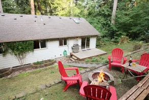 Forested Getaway - Hot Tub, Hike, Bike and Lake - Image 5