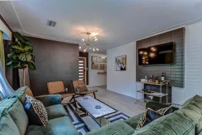 Vibe in the Heights-Hot Tub-Prime Location-SkeeBall - Image 3