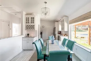 Serene Luxury Guesthouse - Image 3