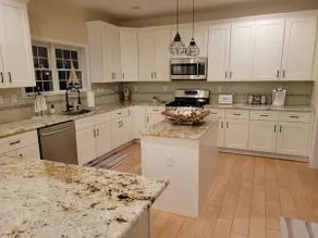 Spacious and Bright Waterfront Home - Image 3