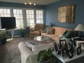 Bright and Open 3 Bedroom / Private Outdoor Area - Image 5