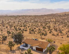 Callisto 100+ Acre JoshuaTree Forest Hiking +More - Image 5