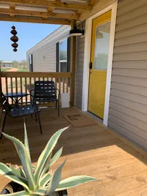 “The Waylon” 2/2 Mobile home w/ lots of parking - Image 2