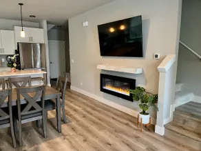 Winter SALE ! 2 BR Townhome - Walk to Edgefield! - Image 3
