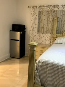 Adoni Holm Guest Suite - Image 3