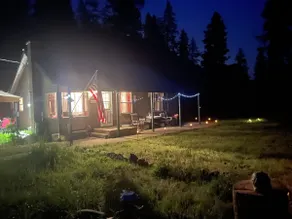 Cheerful 2 BR Cabin with Fire pit. - Image 2