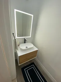 Private 1 bed/1.5 bath in-law suite in a house! - Image 5