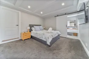 5min to CBD - Sleeps 9 - Spa/EV charger/Pets - Image 5
