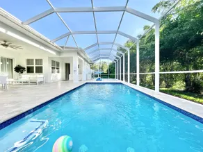 Luxury 4 bedrooms house with pool and office - Image 2