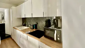 Lovely Spacious 1-Bedroom with Patio, AC,Fiber. - Image 4