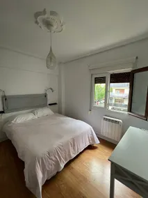 Apartment in Lasarte-Oria 200m from the racecourse - Image 2