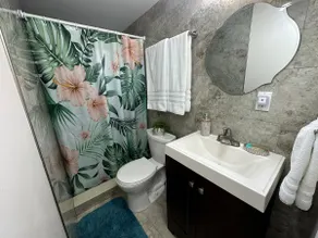 Private Suite Fully Fenced Close To Beach - Image 2