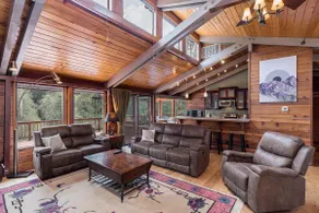 Breathtaking Cabin With Hot Tub Overlooking River - Image 5