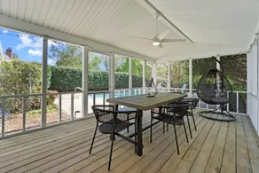 Pet-Friendly 4BR: Pool, Screen Porch, Fenced Yard - Image 5