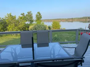 O'Neill's Coastal Airbnb - with hot tub! - Image 5