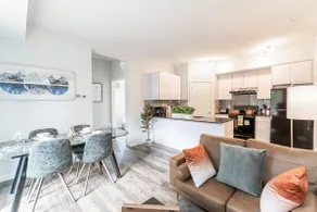 *Seafarer* with A/C 2 Beds luxury condo in UofA - Image 4