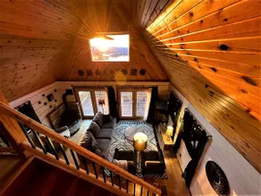 NEW!!! GRAND VIEW -- Rustic Ridge Chalet, hot tub, river view, privacy - Image 2