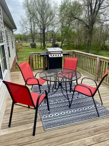 Clean and Cozy | Private Retreat | Huge Backyard - Image 4