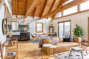 Sunday Mountain House - Cozy Catskills Chalet - Image 2