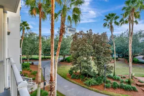 Baytowne Wharf/Sandestin resort - steps to shopping, restaurants, events & fun! - Image 3