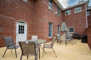 Chirping Birds Villa 10bdrm 10ba 4mi to vt - Image 5