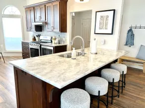Casa Joya - A Jenks Gem Professionally designed three-bedroom luxury home! - Image 2