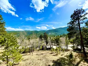 Modern, 2 bedroom + loft cabin with beautiful view. Perfect getaway. Quiet! - Image 4