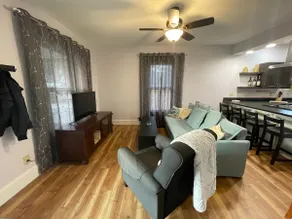 Bison Trace Bungalow, Walk to Shops & Casino! - Image 2