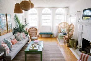 Palm Beach Chic Pink Bungalow: King Bed - Image 2