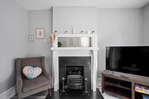 Spacious Group Getaway OSU | Sleeps 11 + Parking - Image 3