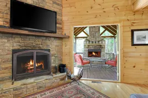 *Amazing Views*/outdoor fireplace/mins to BR - Image 3