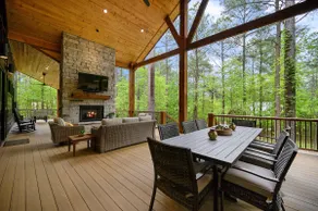 4 Bdrm EnSuite *Swingset* EV Charger* Sleeps 16 - Image 5