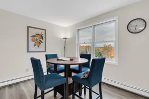 Cozy Townhouse with Beautiful Lake Views - Image 4