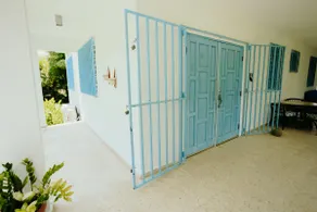 La Casa Blanca “jungle oasis” short walk to beach - Image 4