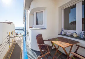 Spacious and bright apartment one minute from the sea - Image 5