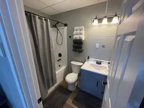 Lovely Small Town Studio Apt, with Big City Style - Image 3
