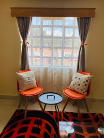 Lovely 2 bedroom apartment - Image 5